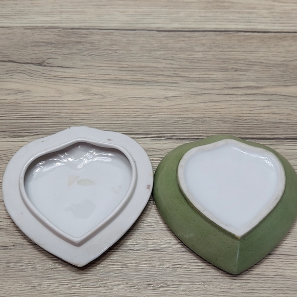 Vintage China Trinket Jewelry Heart Floral Lid Gift - Picture 3 of 3